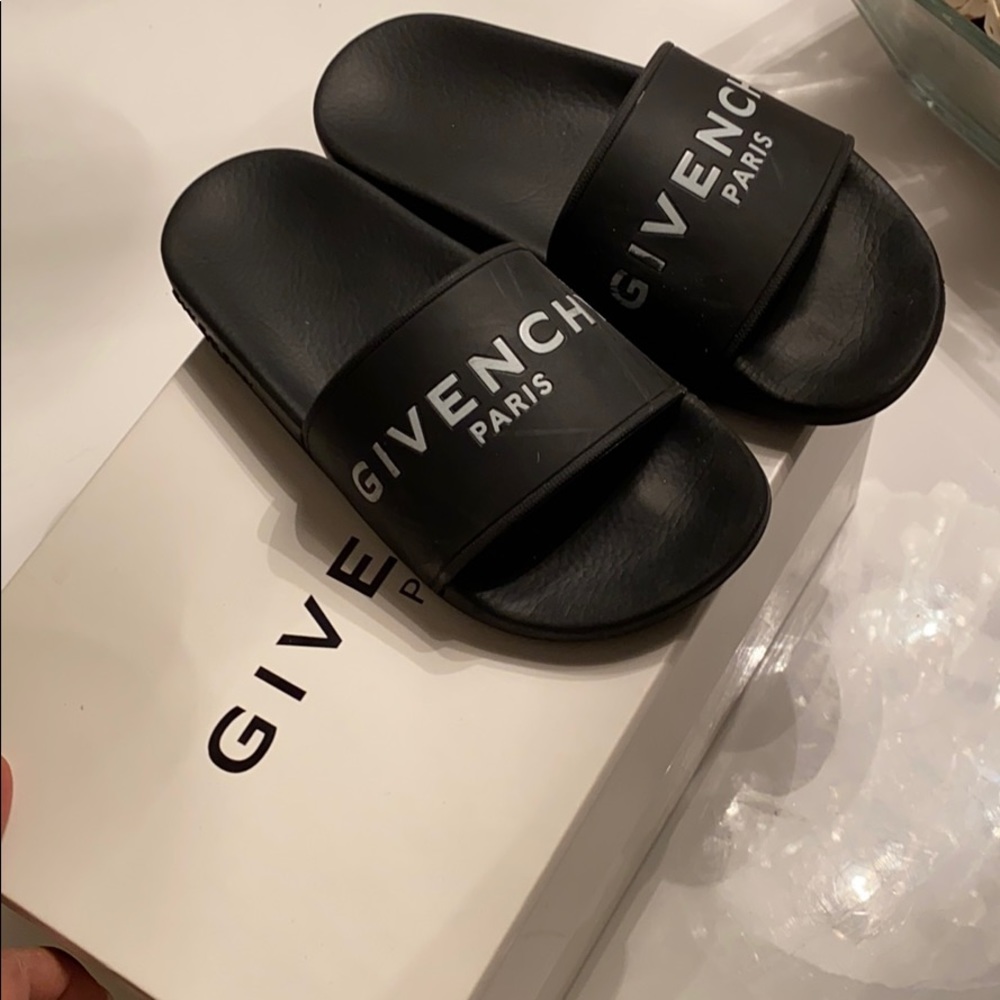 Kids Givenchy slides SZ 30